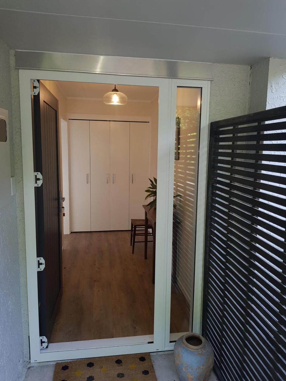 דירות Otaki Garden Retreat מראה חיצוני תמונה