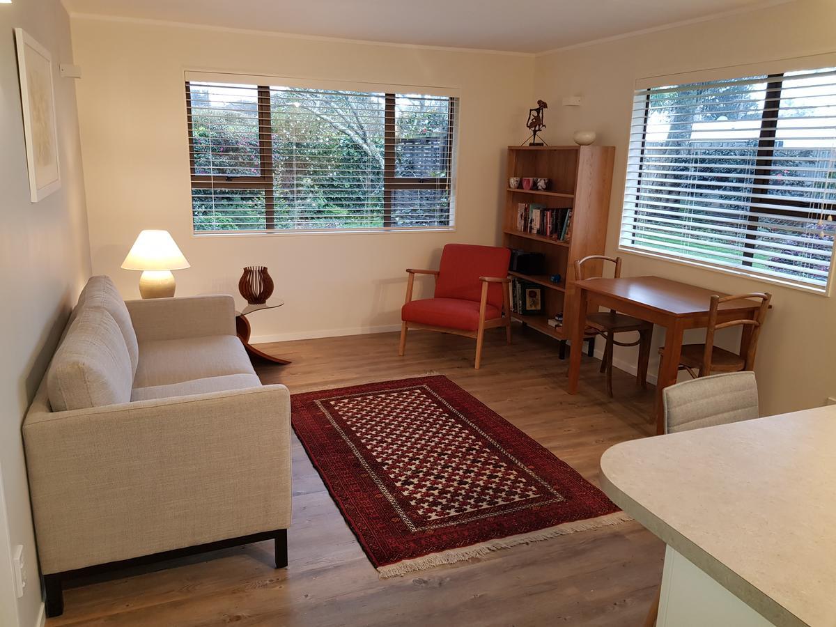 דירות Otaki Garden Retreat מראה חיצוני תמונה